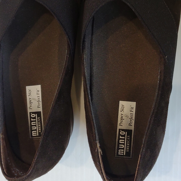 Munro American Zena Brwn Suede Slip-On Walking Wedge Black Elastic Crossing Gore - Picture 14 of 16